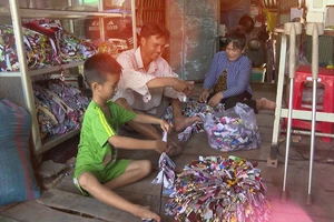 Thổ địa Quang Thảo khóc xin giúp đỡ nhưng Thần cây từ chối