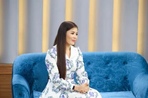 Ca sĩ Đam San hạnh phúc với người chồng thứ 2 