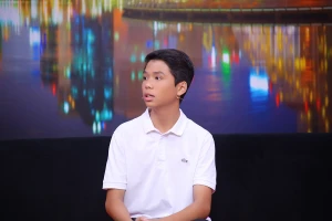 Cậu bé 13 tuổi ấm ức khi mẹ thiên vị 2 em gái