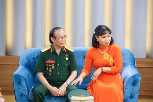 Vợ chồng quân nhân hơn 40 năm hạnh phúc mới trọn vẹn