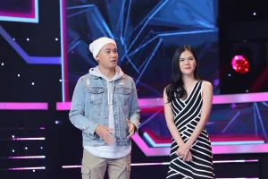 'Bản sao' Ngọc Trinh xinh đẹp quyến rũ trước khi xuống tóc quy y