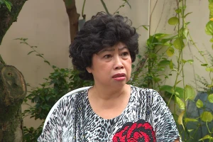 Người phụ nữ bị phù chân tay, đau bao tử vì sử dụng sai thuốc