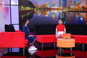 Cô bé 8 tuổi áp lực khi bị mẹ so sánh với 'con nhà người ta'