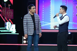 Quyền Linh rớt nước mắt chia sẻ kỉ niệm 'lén lút' về nhà nhìn con