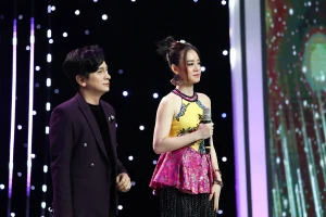 Miha gây bất ngờ khi rap, hát, nhảy trong bản phối mới của 'Bà tôi'