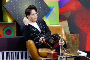 Võ Tấn Phát bật khóc khi ba mẹ ăn chay trường để cầu cho mình thành công