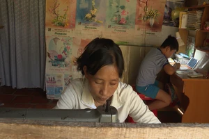 Người mẹ nghèo mắc bệnh tim vẫn quyết tâm nuôi con