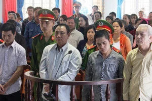 2 án chung thân và 40 năm tù cho... 4 bánh heroin