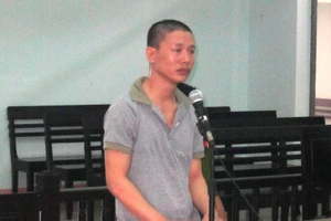 Thanh niên 24 tuổi hiếp dâm cụ bà 70 tuổi, bị bắt tại trận