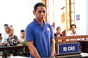 Đốt râu bạn nhậu và vụ án đau lòng