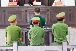 'Mối tình' ngang trái giữa bạn trai 15 tuổi và cô bé 12 tuổi 