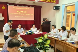 Vụ nhảy lầu tự tử: Tòa Bình Phước nói xử công tâm, khách quan