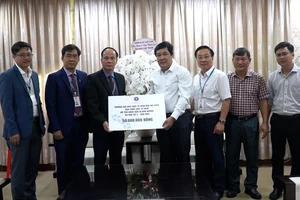 Trường ĐH Luật TP.HCM ủng hộ 50 triệu đồng gửi tới đồng bào bị bão, lũ phía Bắc