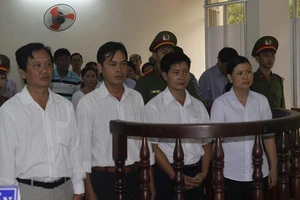 Gây thất thoát hàng tỉ đồng, 4 người bị bắt giam ngay tại tòa