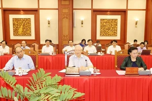 Bộ Chính trị làm việc với 20 Đảng bộ trực thuộc Trung ương
