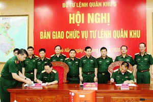 Nguyên Cục trưởng Cục Tác chiến nhận chức Tư lệnh Quân khu V