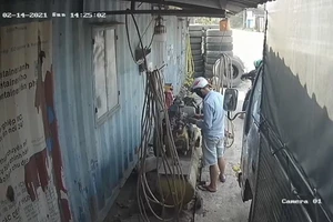 Thủ Đức: Tiệm vá lốp ô tô bị trộm đồ nghề vào mùng 3 Tết