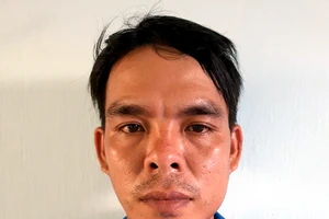 Ngủ trưa ở bìa rừng thì bị cướp 33 triệu đồng