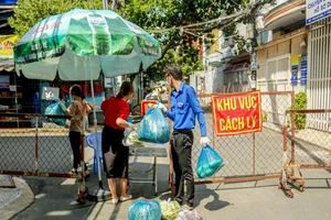 Tự bảo vệ mình, giúp đỡ lẫn nhau, tin tưởng Chính phủ