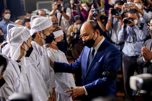 Ông Lê Hòa Bình được truy tặng Huân chương lao động hạng ba