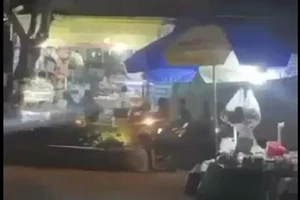 Triệu tập 2 nhóm cầm hung khí rượt đuổi nhau tại TP Thủ Đức