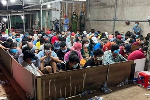 Sới bạc cực lớn ở Bình Chánh tung tin 'đã lo công an'