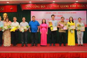 Đảng ủy Khối Dân - Chính - Đảng TP.HCM vinh danh 118 tập thể, cá nhân 'Dân vận khéo' 