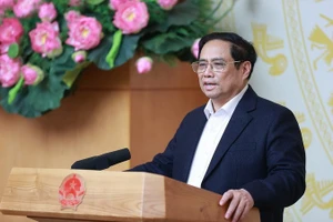 Thủ tướng: Sắp xếp bộ máy gắn với tinh giản biên chế, nâng chất đội ngũ cán bộ