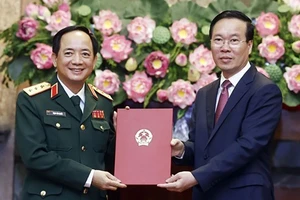 Phó Chủ nhiệm Tổng cục Chính trị Trịnh Văn Quyết được thăng quân hàm Thượng tướng