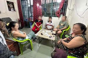 9 người đánh bạc trong 1 căn nhà ở Phú Nhuận