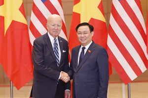 Chủ tịch Quốc hội Vương Đình Huệ hội kiến Tổng thống Mỹ Joe Biden
