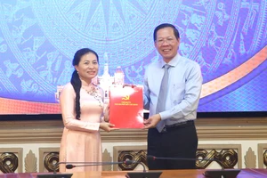 Bà Phan Kiều Thanh Hương làm Phó Giám đốc Sở Nội vụ TP.HCM