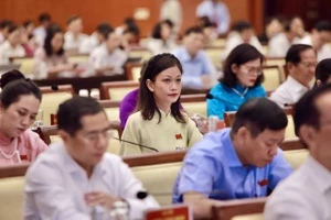 Infographic: 18 chỉ tiêu kinh tế, xã hội, an ninh quốc phòng năm 2024 của TP.HCM