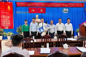 Phó Chủ tịch quận Tân Bình Trương Tấn Sơn được điều động về Tỉnh ủy Long An