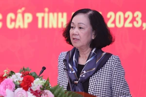 Bà Trương Thị Mai: 'Cán bộ chức vụ càng cao càng phải gương mẫu'