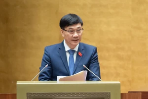 Cấm ngân hàng ép mua bảo hiểm khi cho vay