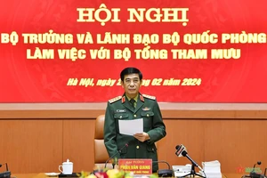 Đại tướng Phan Văn Giang làm việc với Bộ Tổng Tham mưu Quân đội