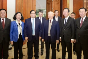 Tổng Bí thư chủ trì phiên họp đầu tiên của Tiểu ban Văn kiện Đại hội XIV của Đảng