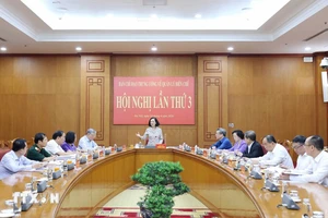 Thường trực Ban Bí thư: Các địa phương tham mưu Bộ Chính trị về giao, quản lý biên chế