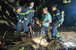 Hàng chục cảnh sát xuống giếng tìm bé trai nghi mất tích ở Đồng Nai trong đêm