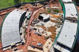 Đà Lạt yêu cầu lập phương án tháo dỡ Tòa nhà CLB Golf trong Đồi Cù