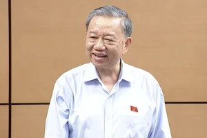 Chủ tịch nước Tô Lâm: Phải quy định rõ cái gì cần công chứng và công chứng phải chuẩn