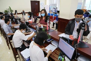 Bộ Nội vụ hướng dẫn chi tiết cách tính lương, phụ cấp mới với cán bộ, viên chức