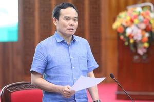 Phó Thủ tướng Trần Lưu Quang nêu các công việc cần làm với tỉnh Điện Biên