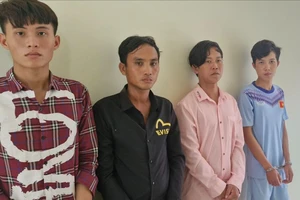 Đang chạy xe máy ở Tây Ninh thì bị nhóm 5 người bắt cóc