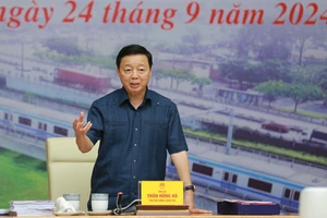 Khẩn trương hoàn thiện đề án phát triển đường sắt đô thị tại Hà Nội, TP.HCM để báo cáo Bộ Chính trị
