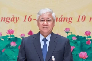 Ông Đỗ Văn Chiến: 'Ai phát hiện việc sử dụng tiền ủng hộ có biểu hiện tiêu cực, tôi xin thưởng'