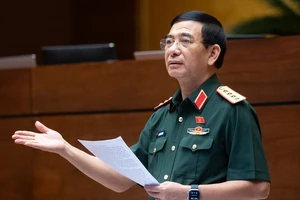Hôm nay, Bộ trưởng Phan Văn Giang sẽ trình Luật Sĩ quan QĐND Việt Nam sửa đổi