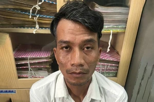 Trộm tài sản ở Sóc Trăng rồi trốn truy nã lên Long An thì bị bắt
