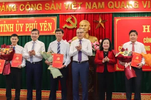 Tỉnh Phú Yên điều động, bổ nhiệm 7 cán bộ sở, ngành, địa phương